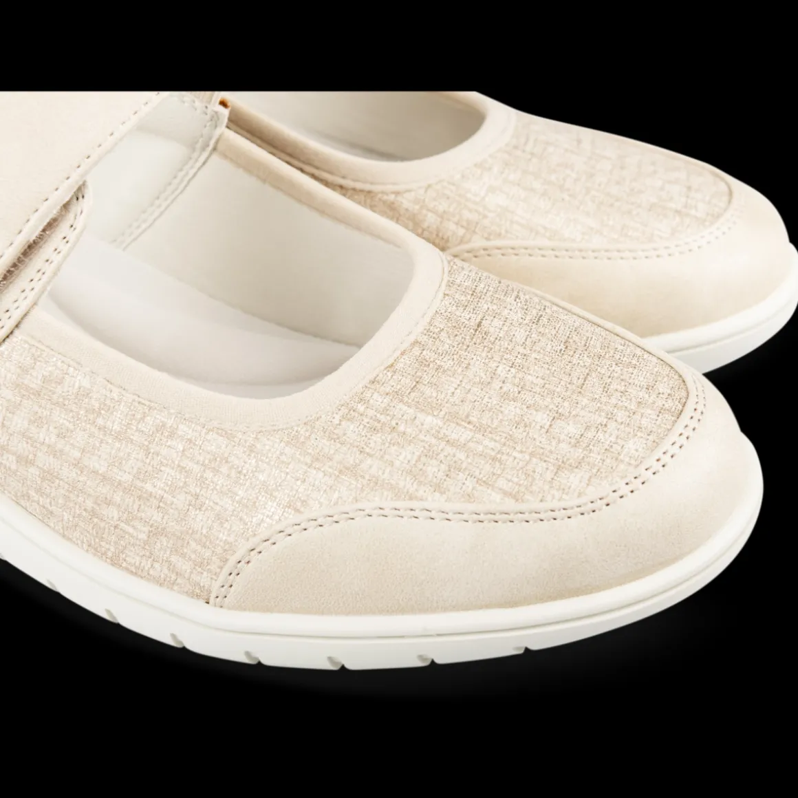 Ballerina's BEIGE