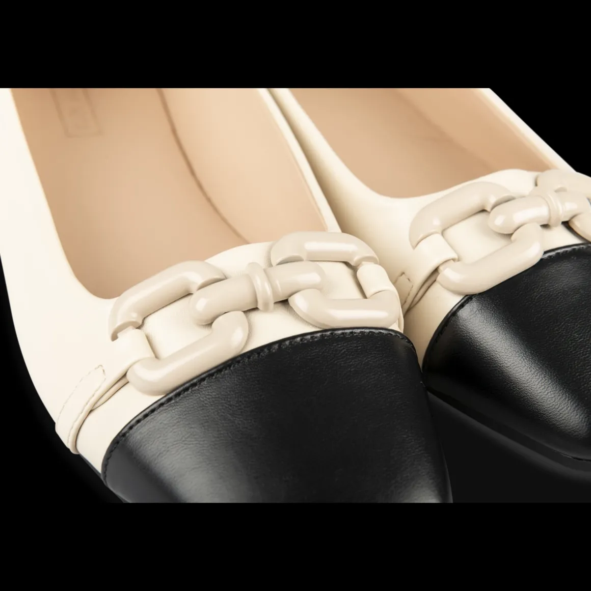 Ballerina's BEIGE
