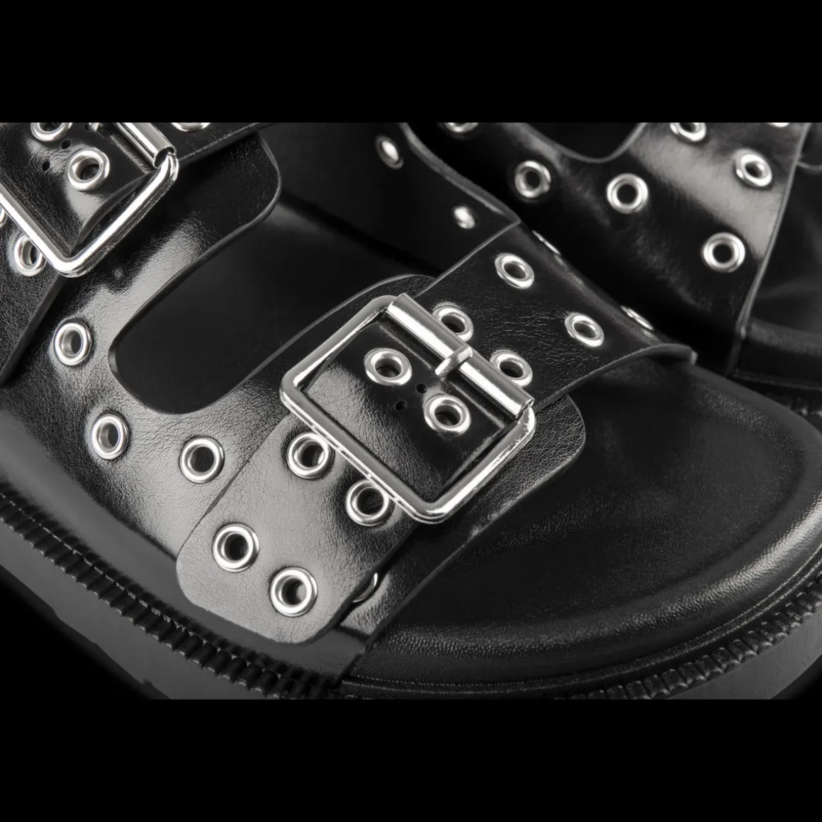 Slippers ZWART