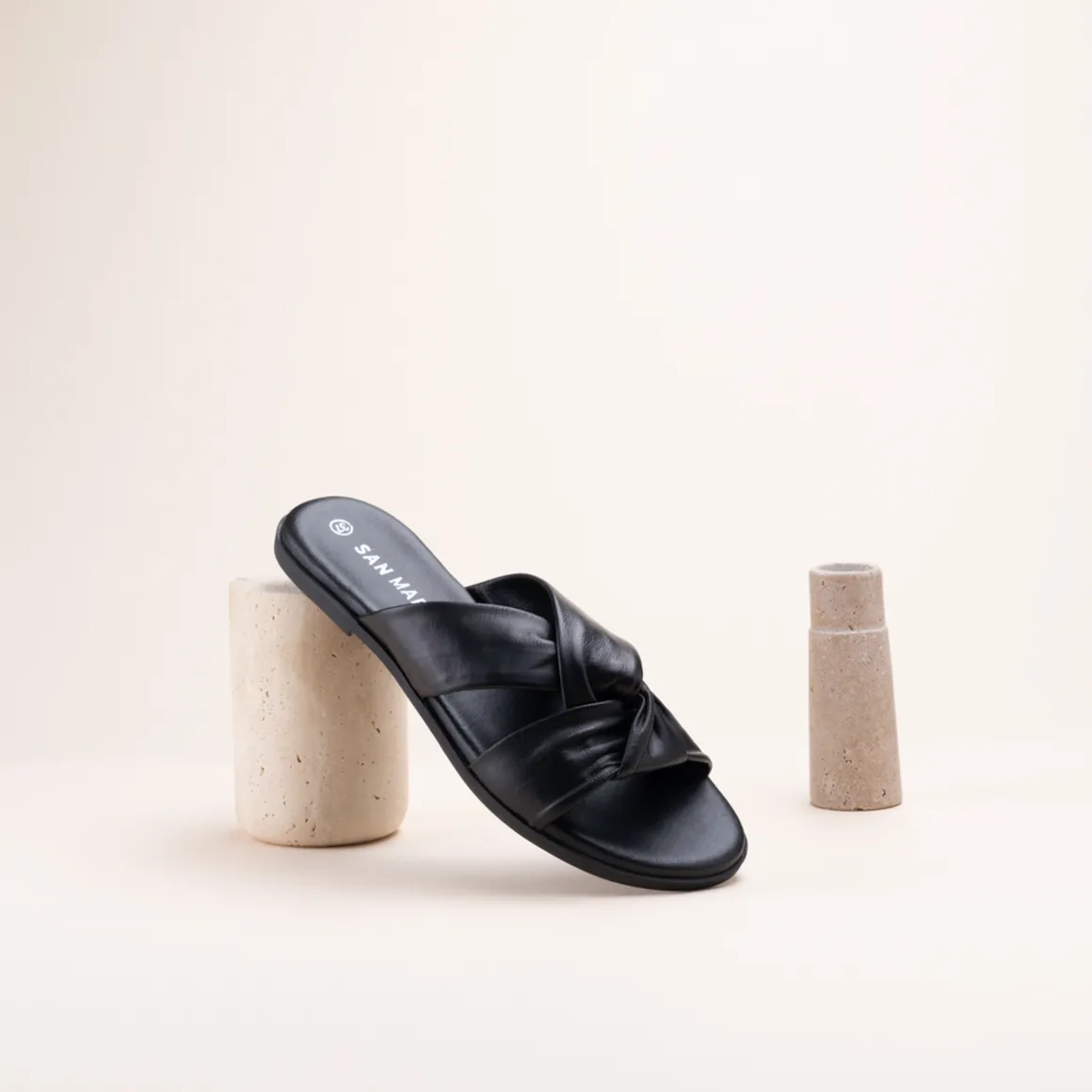 Slippers ZWART