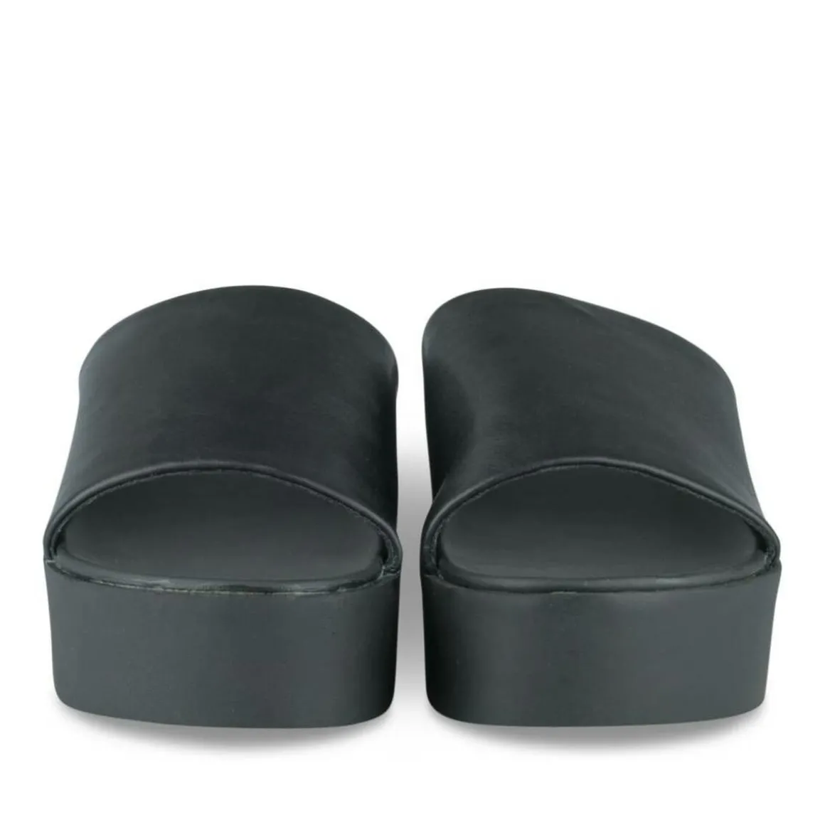 Slippers ZWART