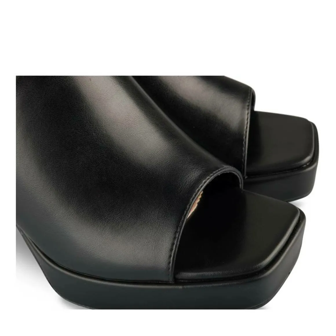 Slippers ZWART