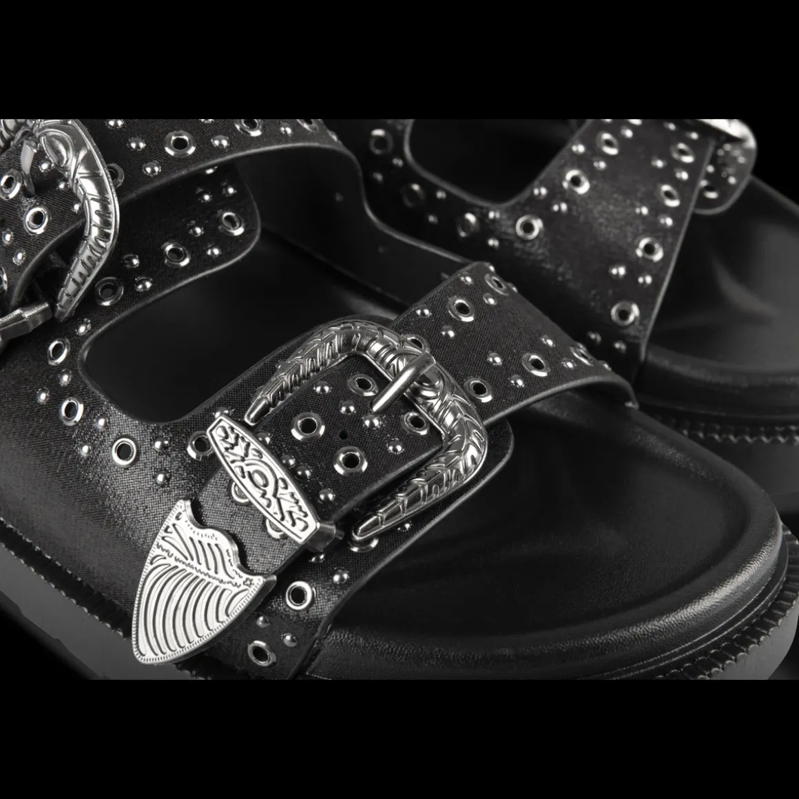 Slippers ZWART