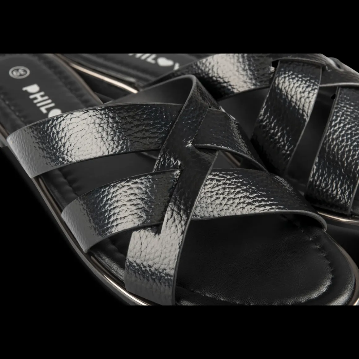 Slippers ZWART