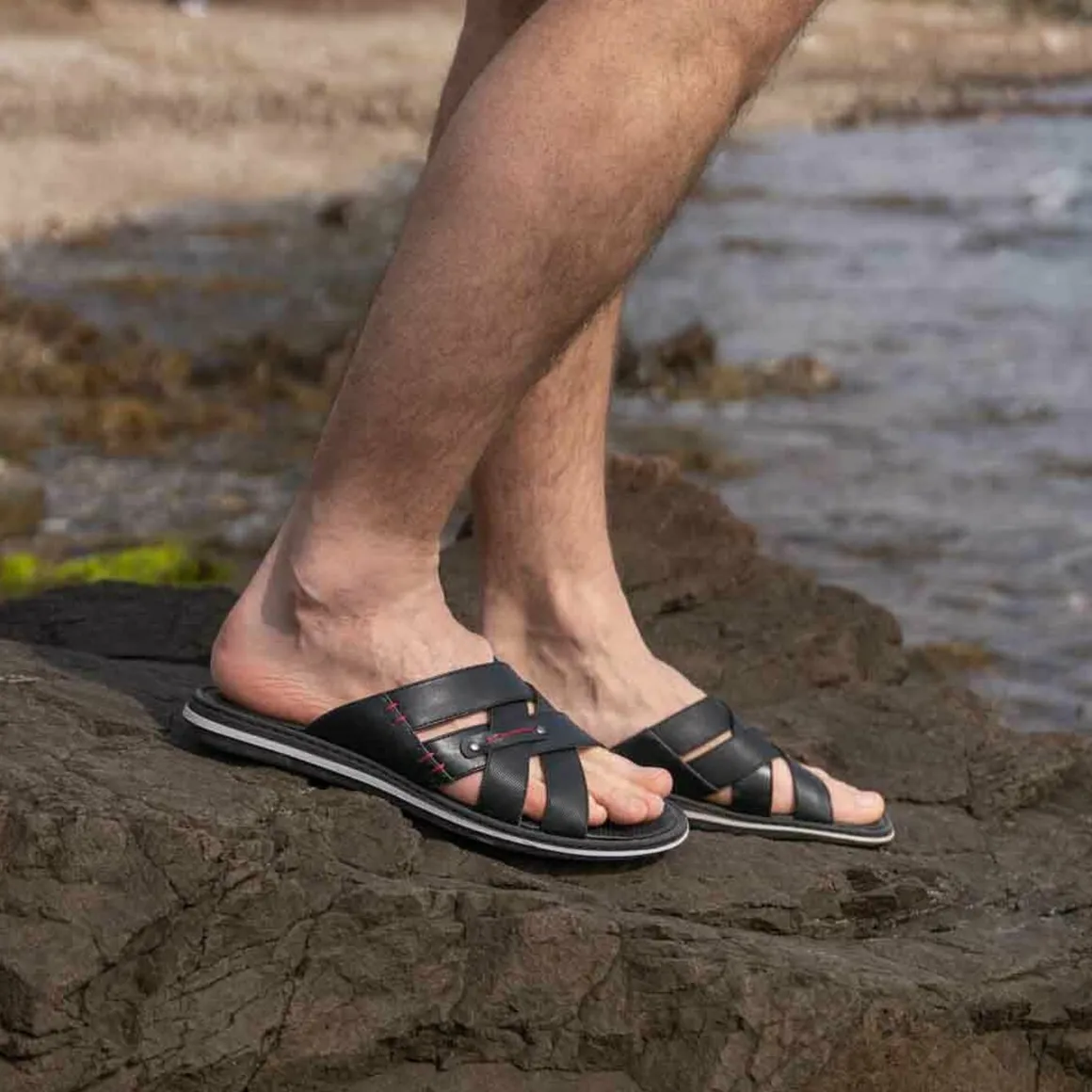 Slippers ZWART