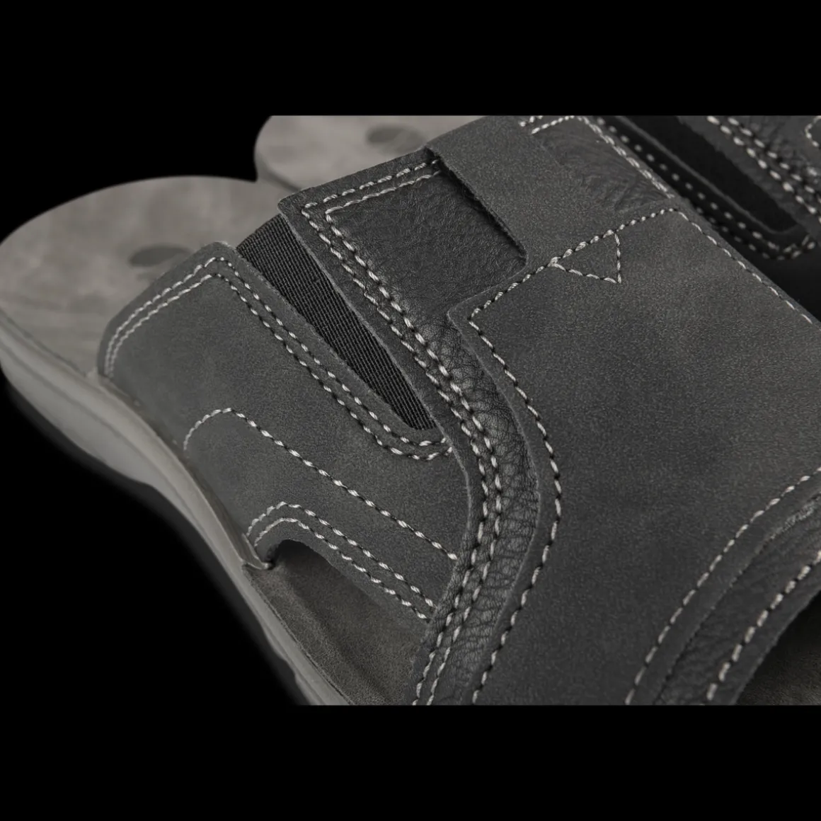 Slippers ZWART