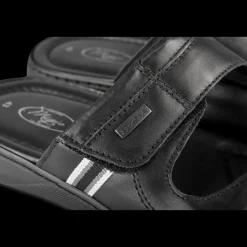 Slippers ZWART