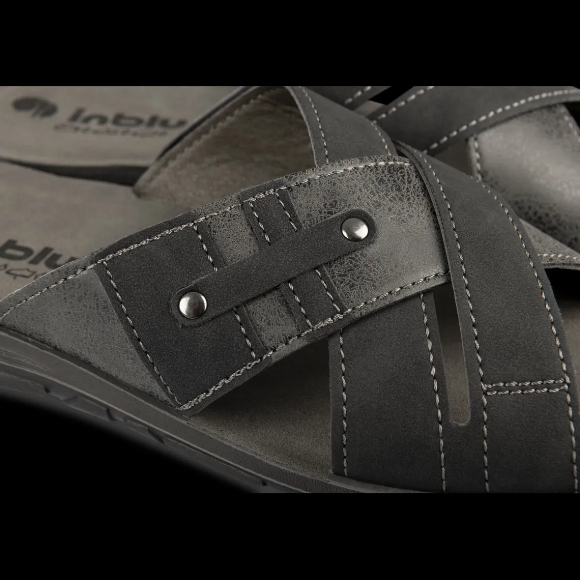 Slippers ZWART