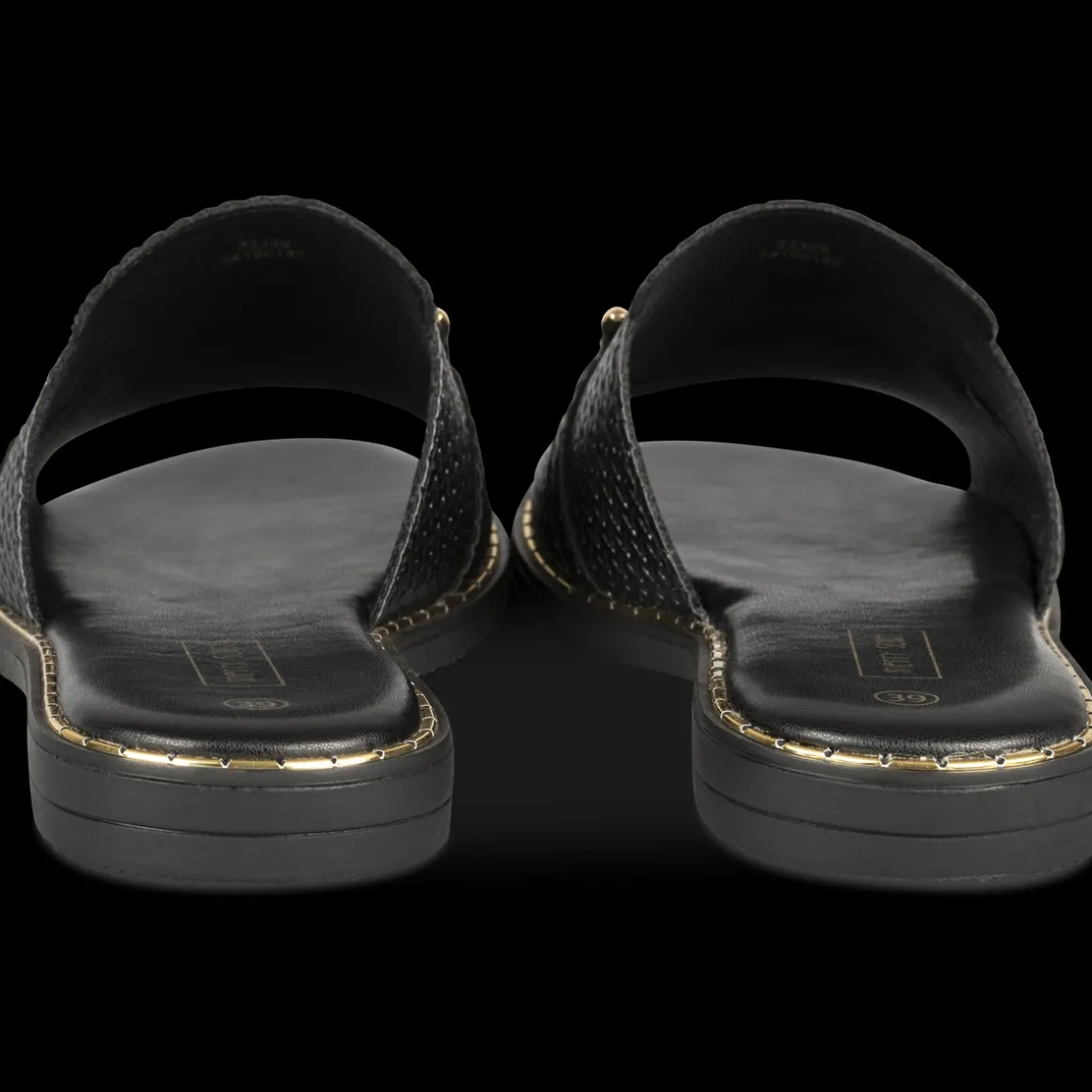 Slippers ZWART