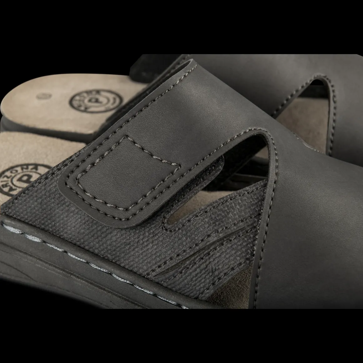 Slippers ZWART