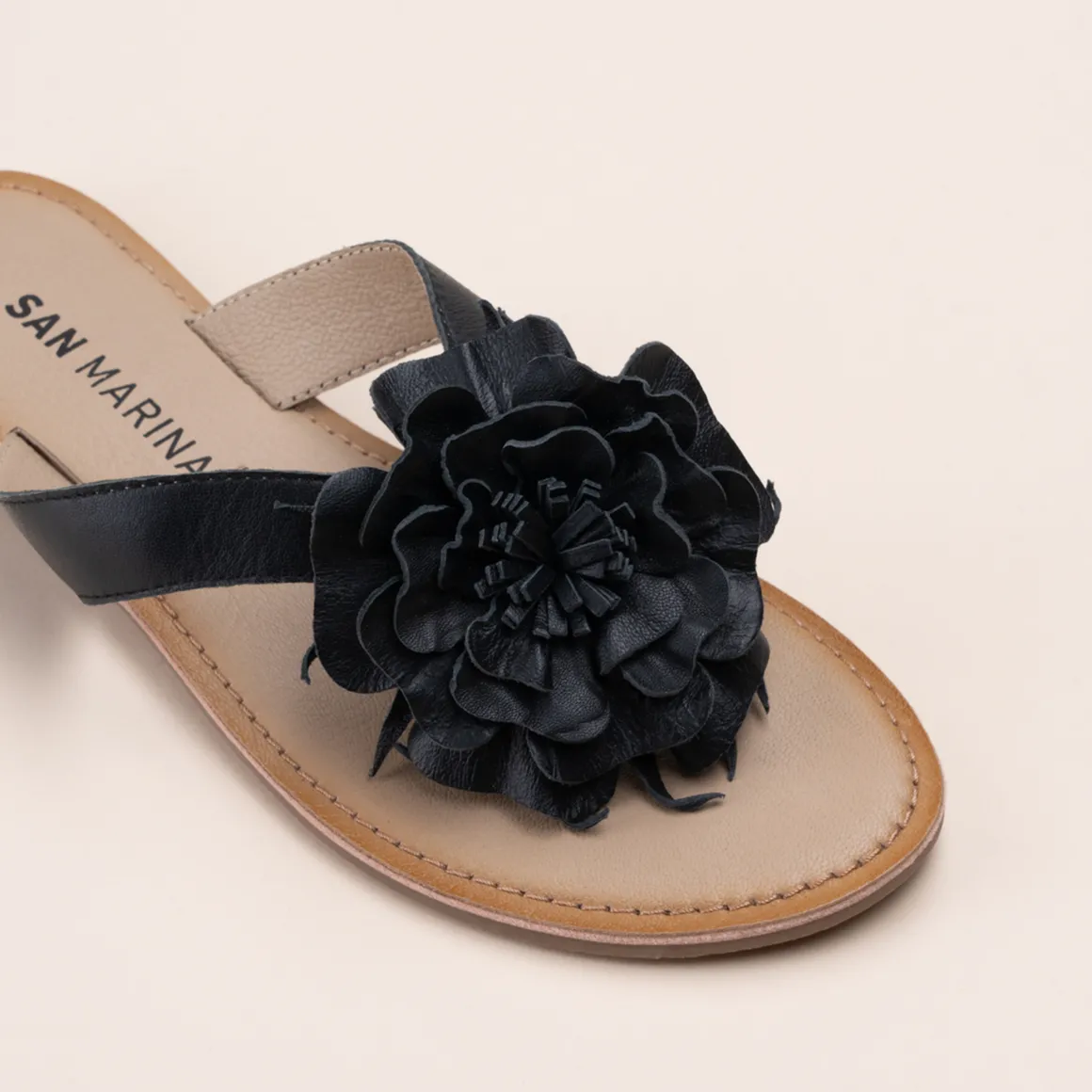 Slippers ZWART