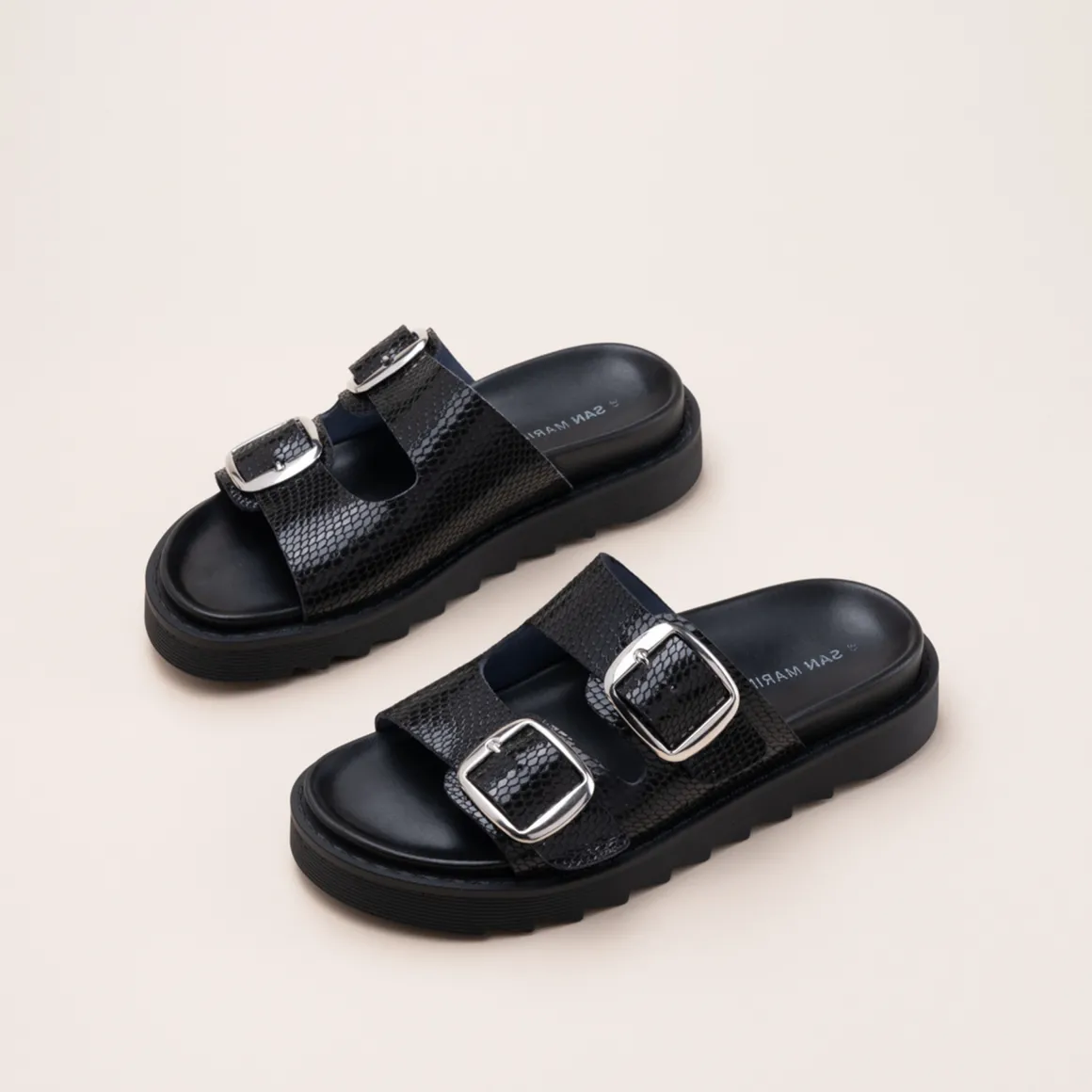 Slippers ZWART