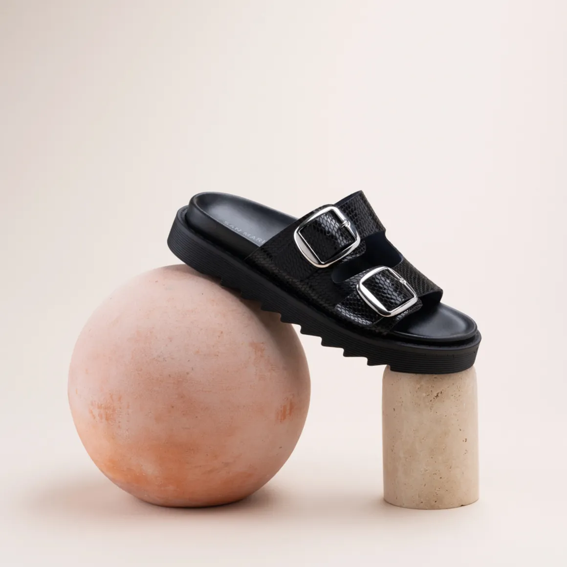 Slippers ZWART