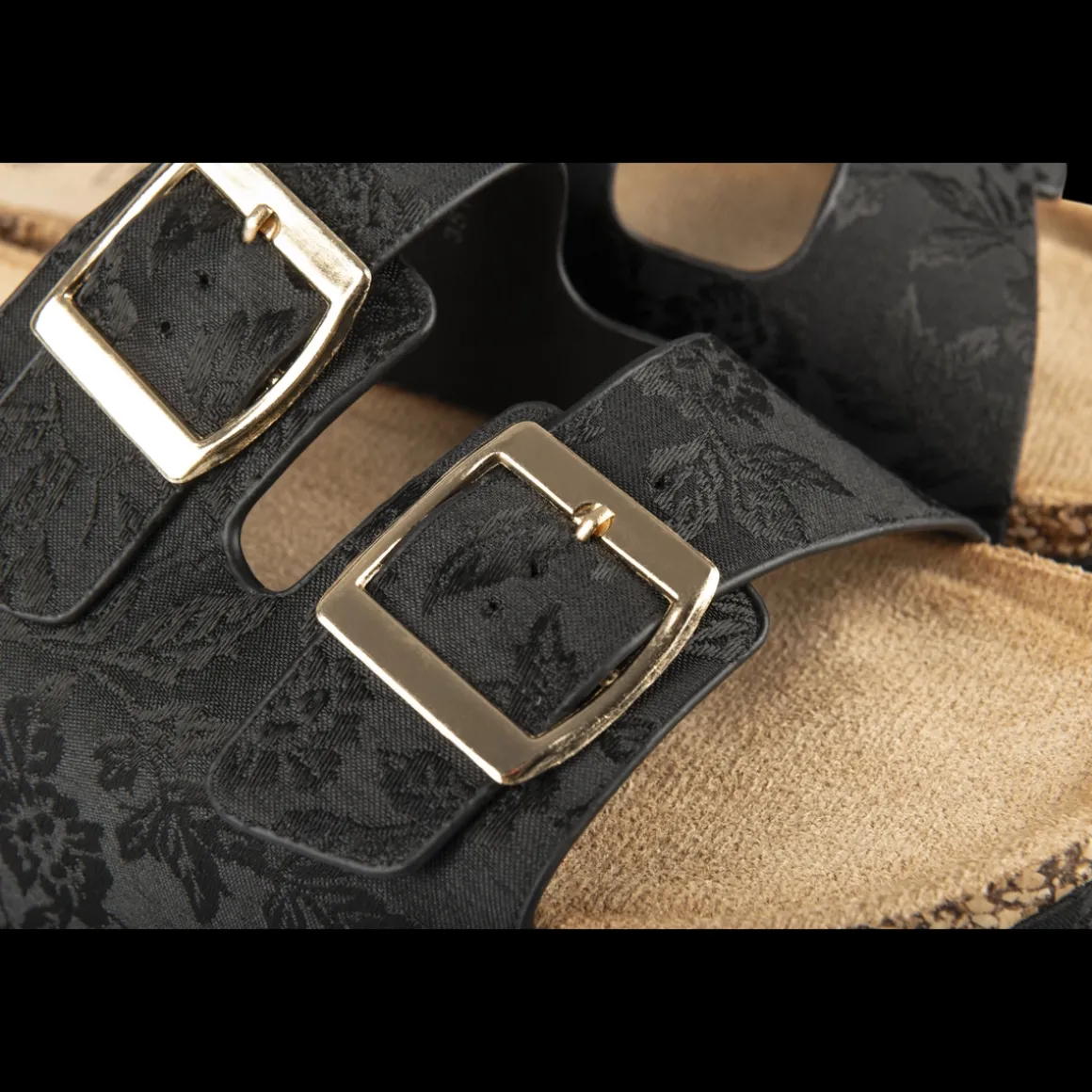Slippers ZWART