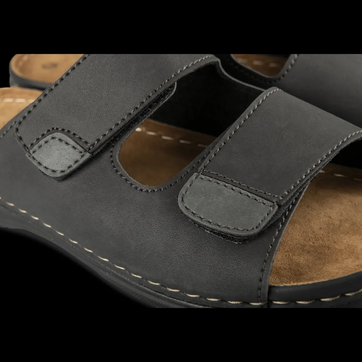 Slippers ZWART