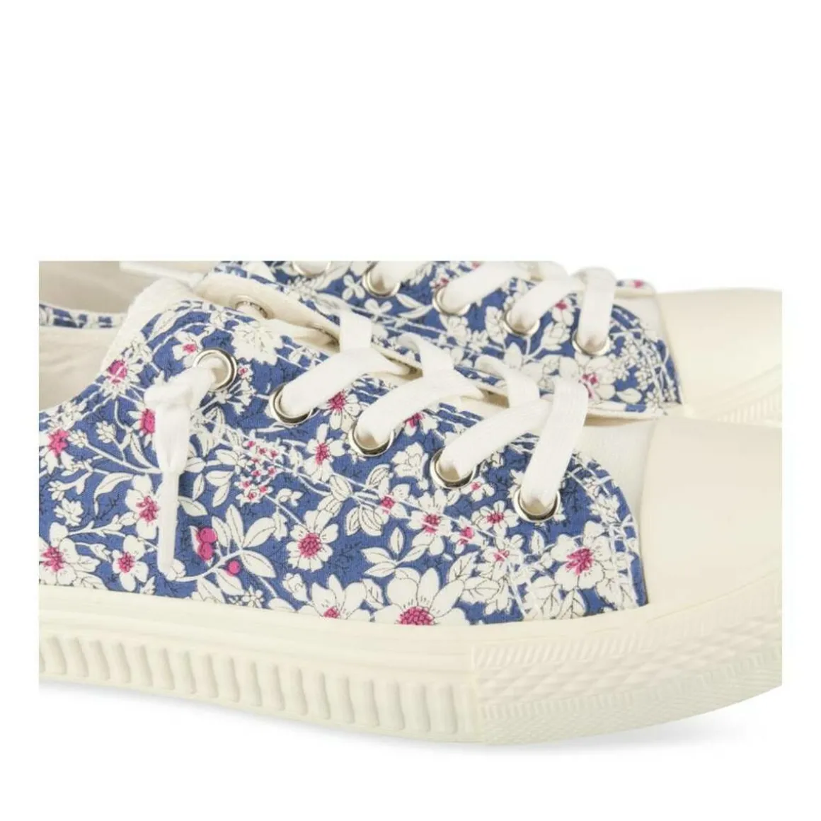 Sneakers GEBLOEMD