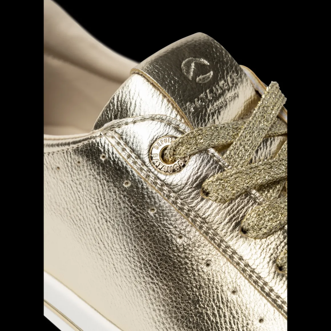 Sneakers GOUD