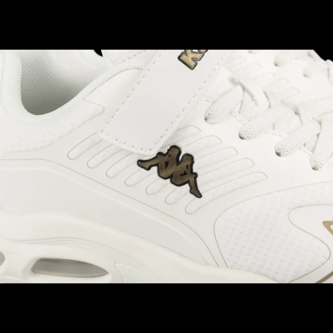 Sneakers GOUD