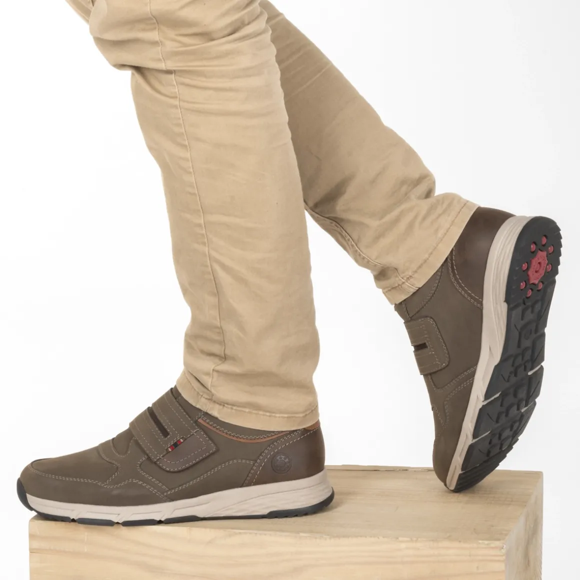 Sneakers KASTANJEBRUIN