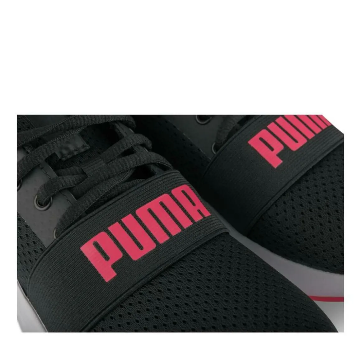 Sneakers Wired ZWART PUMA