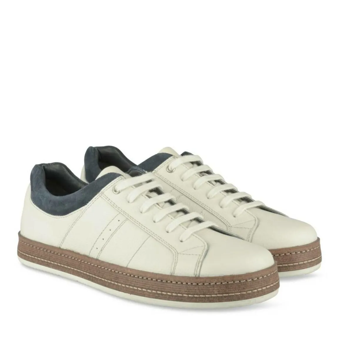 Sneakers WIT