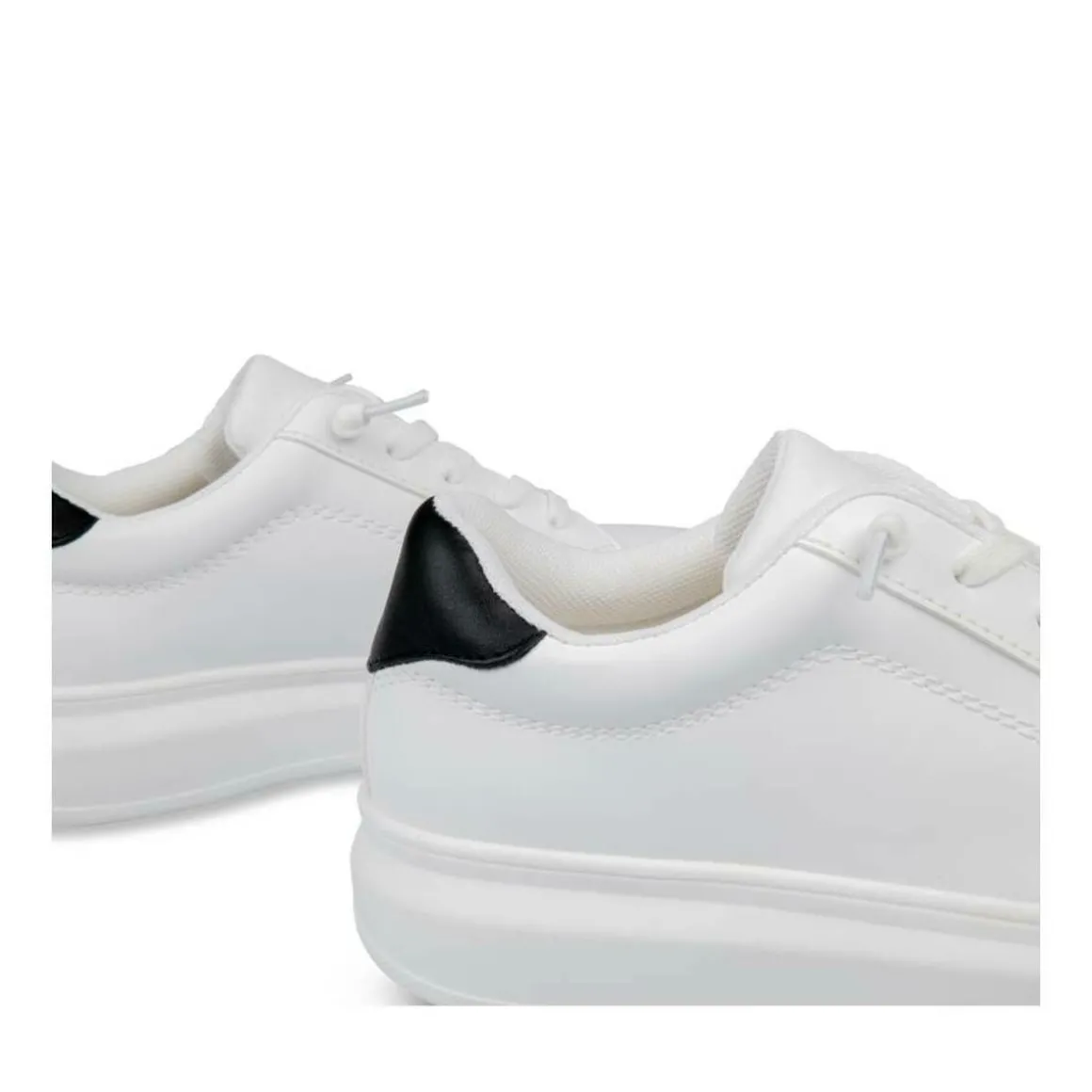 Sneakers WIT