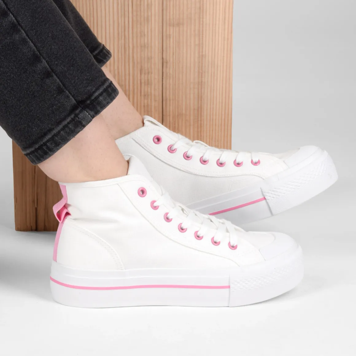 Sneakers WIT