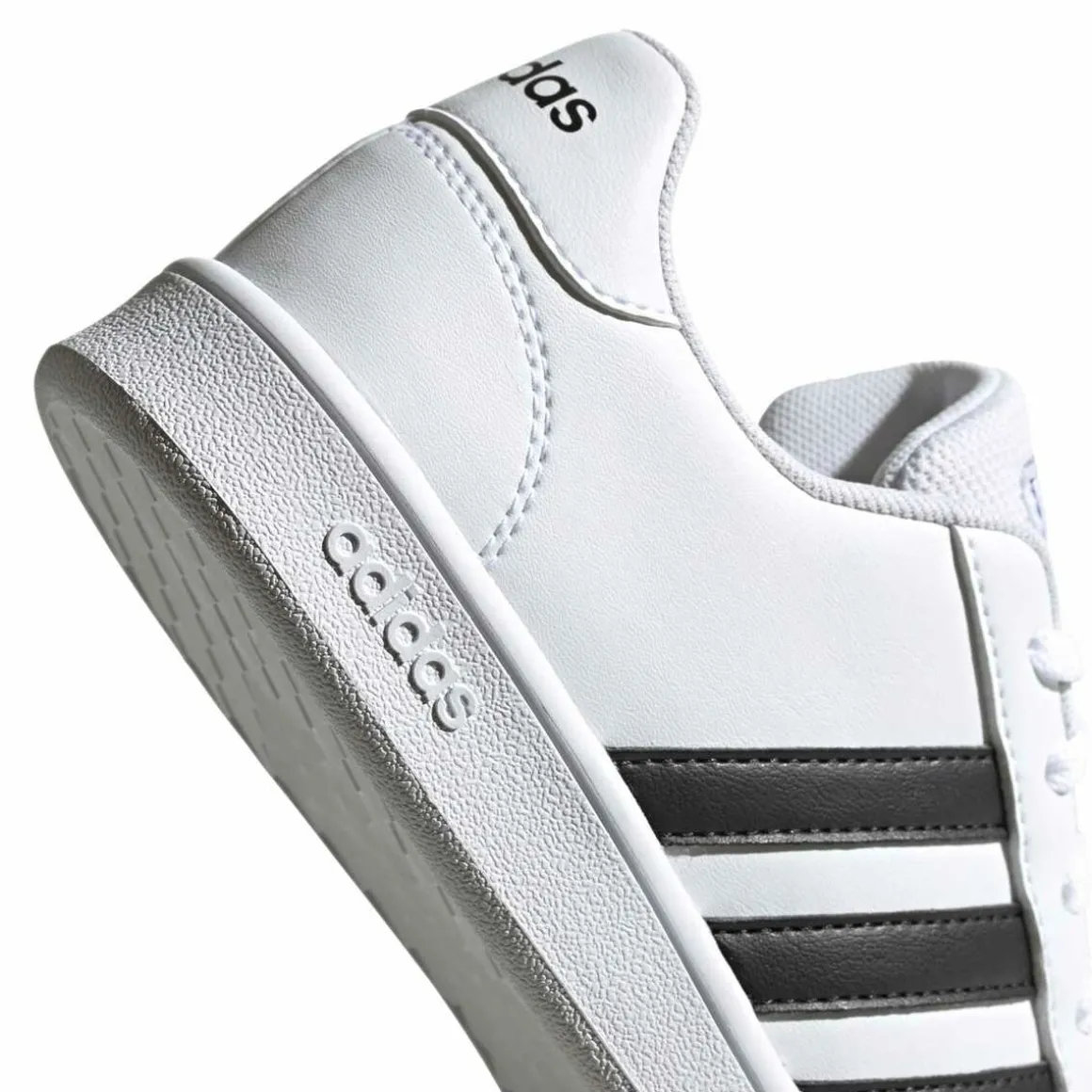 Sneakers WIT Grand Court K