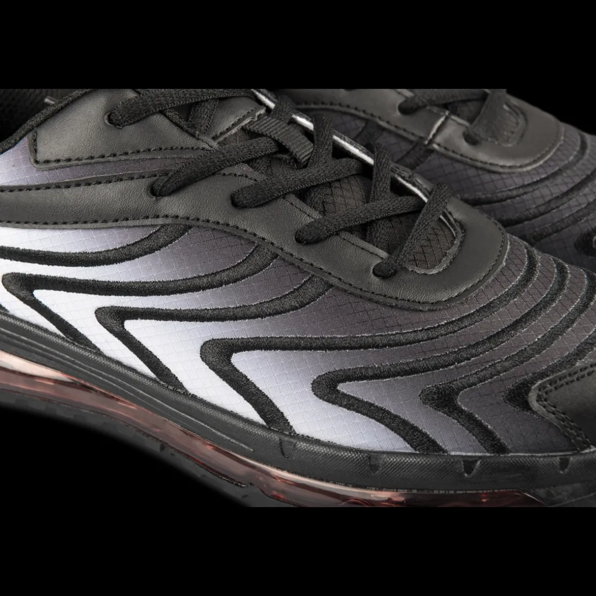 Sneakers ZWART