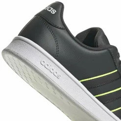 Sneakers ZWART Grand Court Base