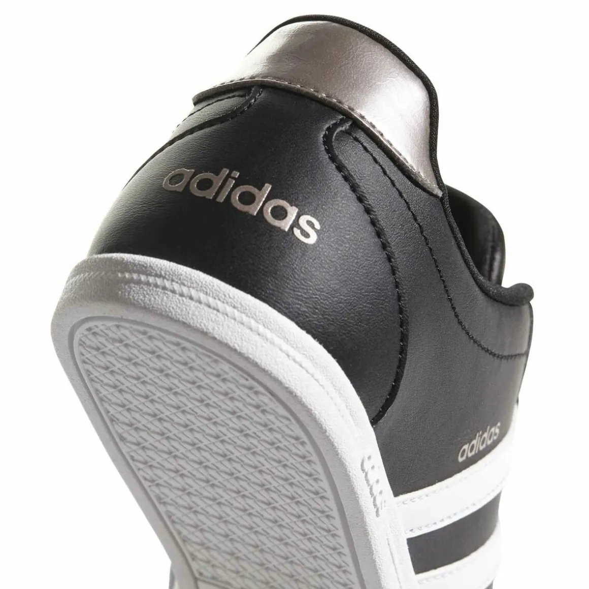 Sneakers ZWART ADIDAS Coneo QT