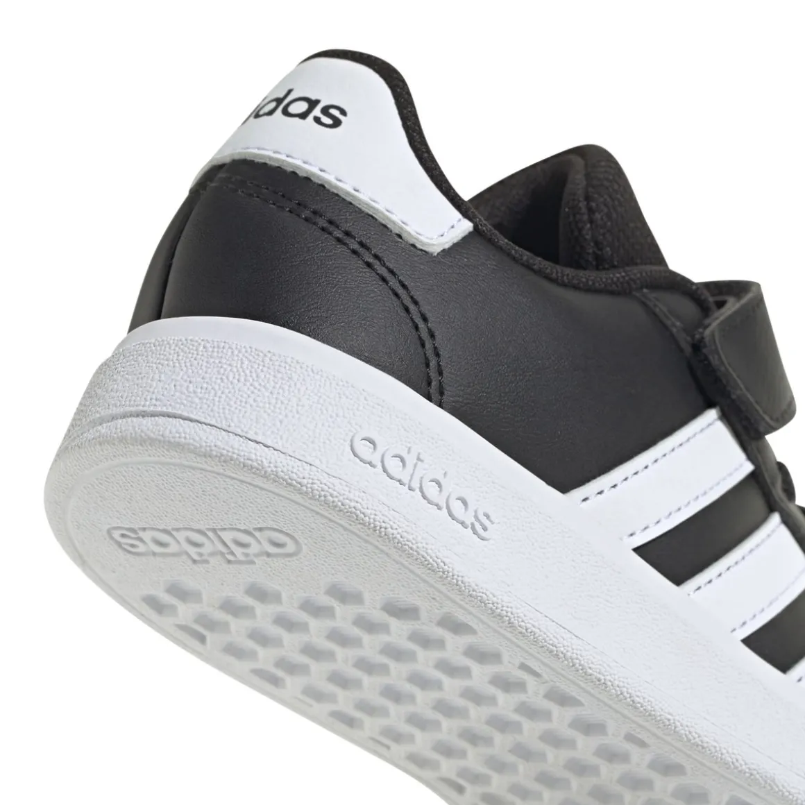 Sneakers ZWART ADIDAS GRAND COURT