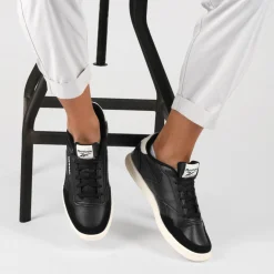 Sneakers ZWART REEBOK Court Advance