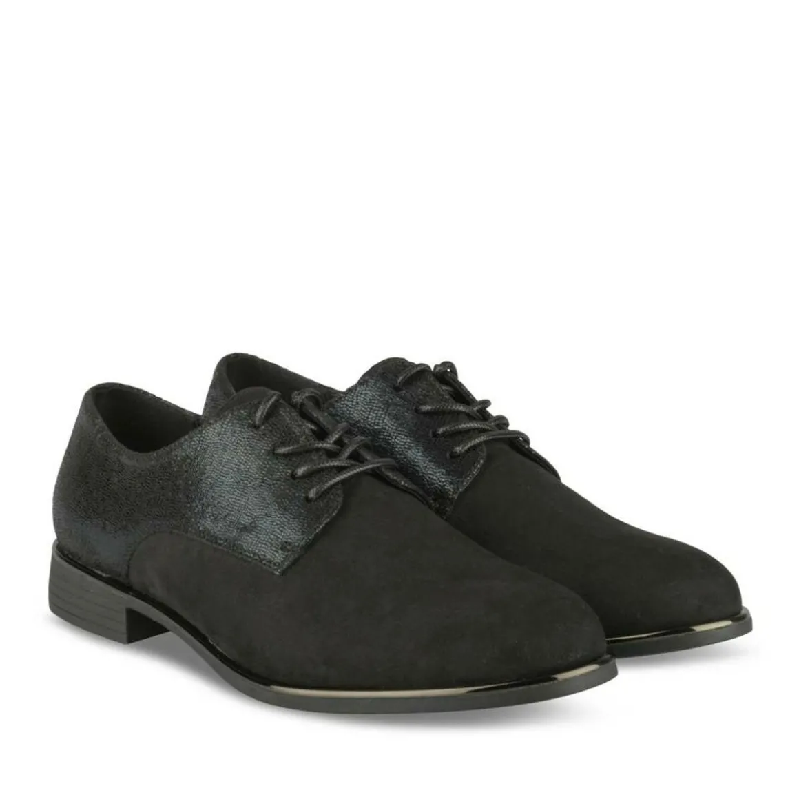 Veterschoenen ZWART