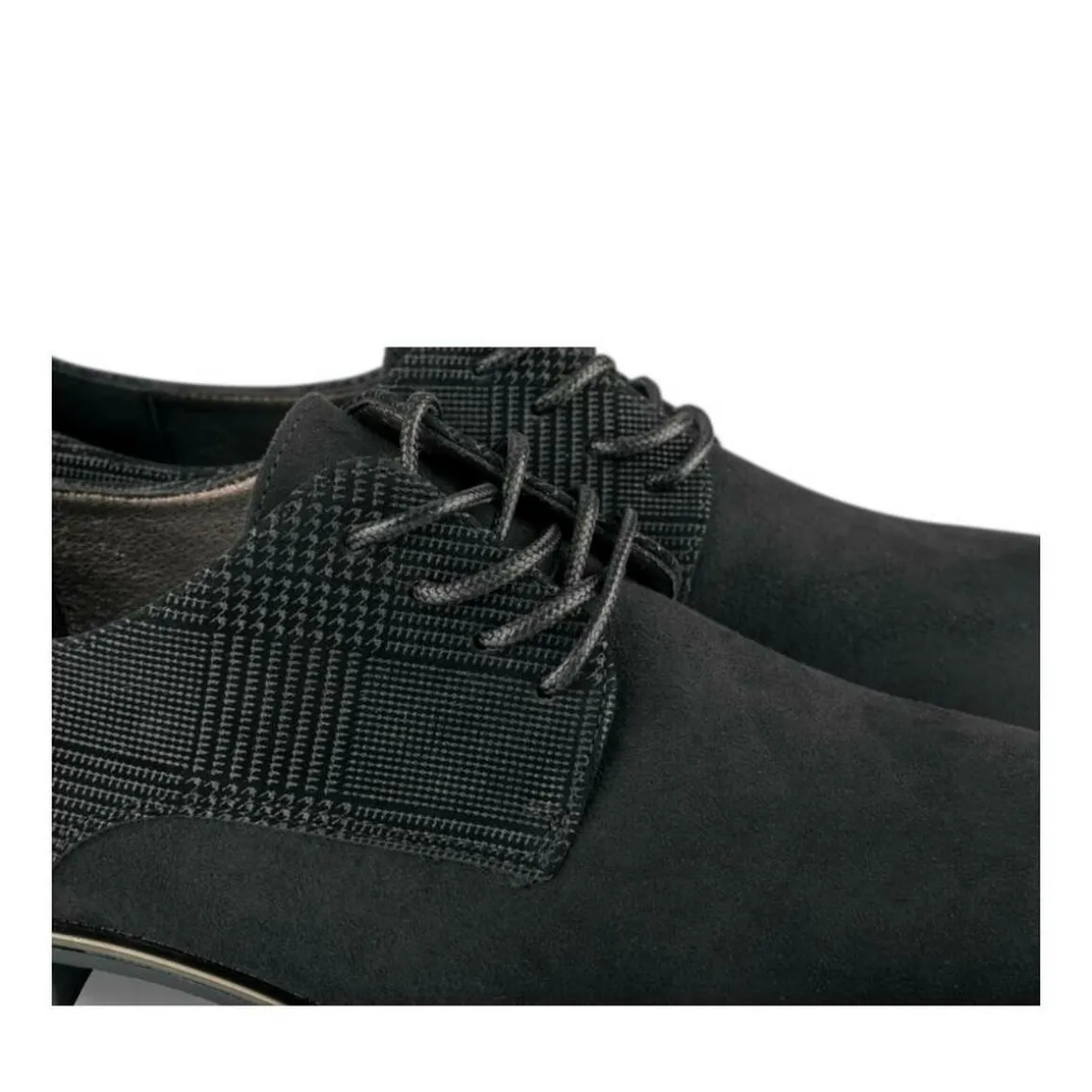 Veterschoenen ZWART