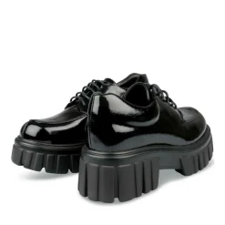 Veterschoenen ZWART